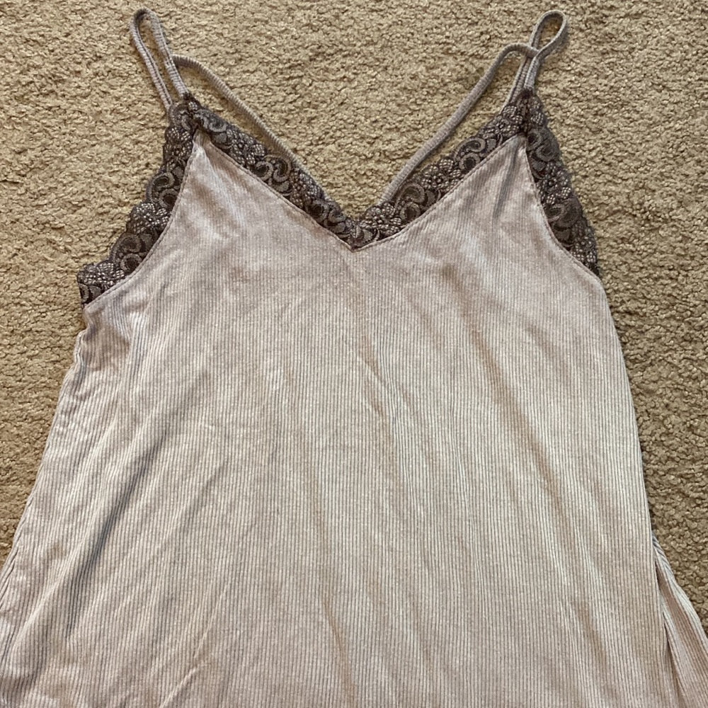 American Eagle tank very soft size M gently used